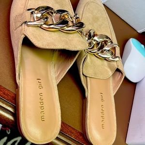 Madden Girl Squireee Women's Slip-On Flat Mule